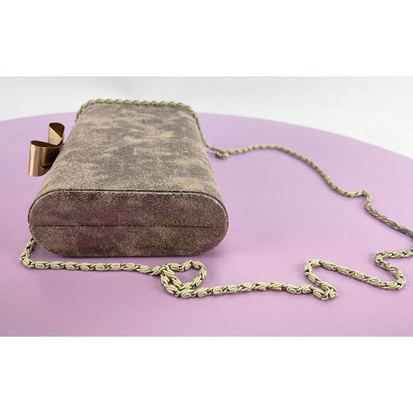 Vintage 80s hard shell clutch, gold tone purse, cross body, formal accessory - Picture 4 of 10